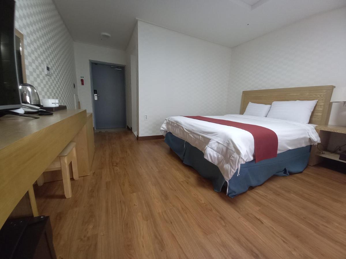 Breeze Bay Hotel Seogwipo Dış mekan fotoğraf