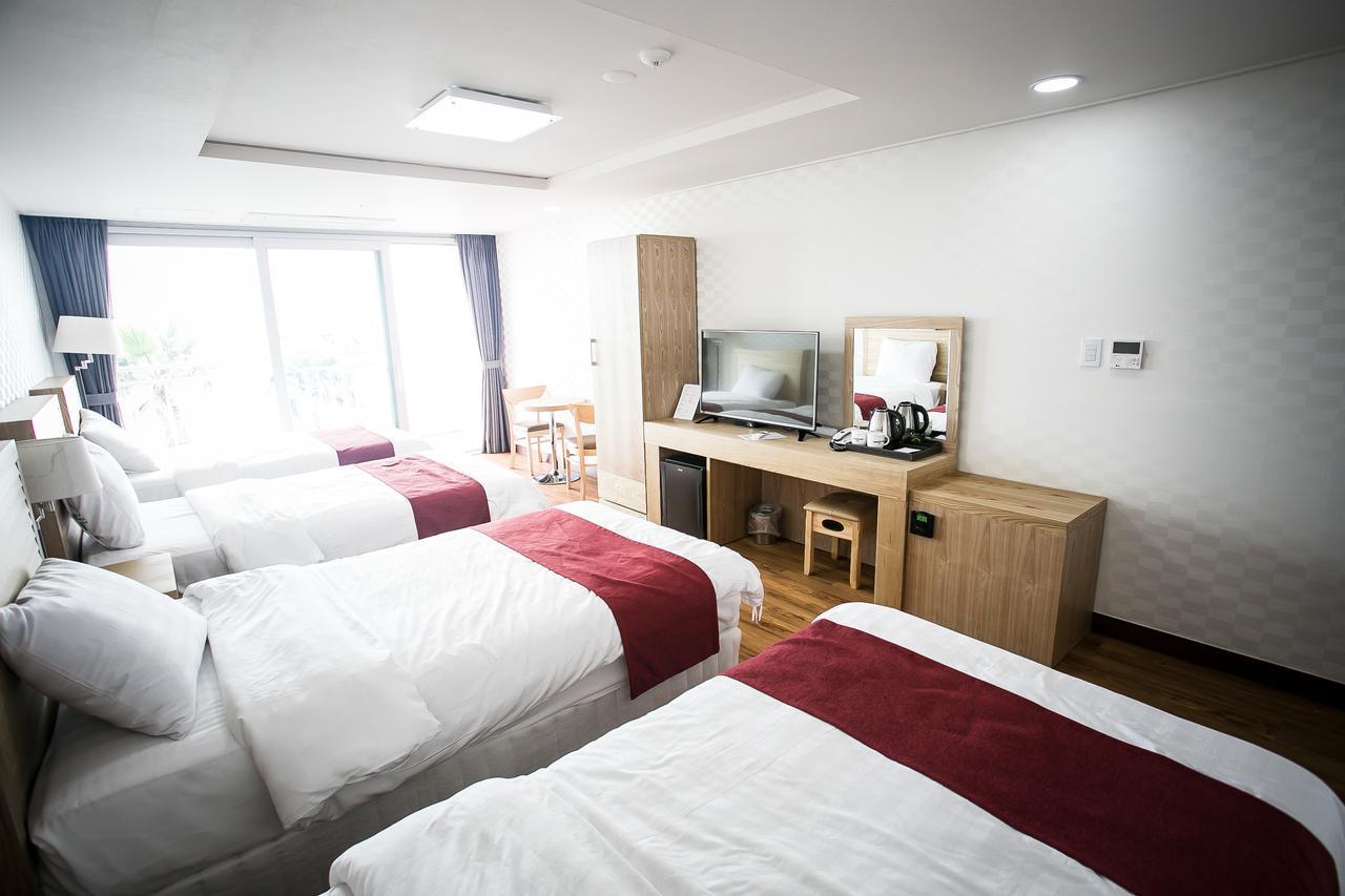 Breeze Bay Hotel Seogwipo Dış mekan fotoğraf