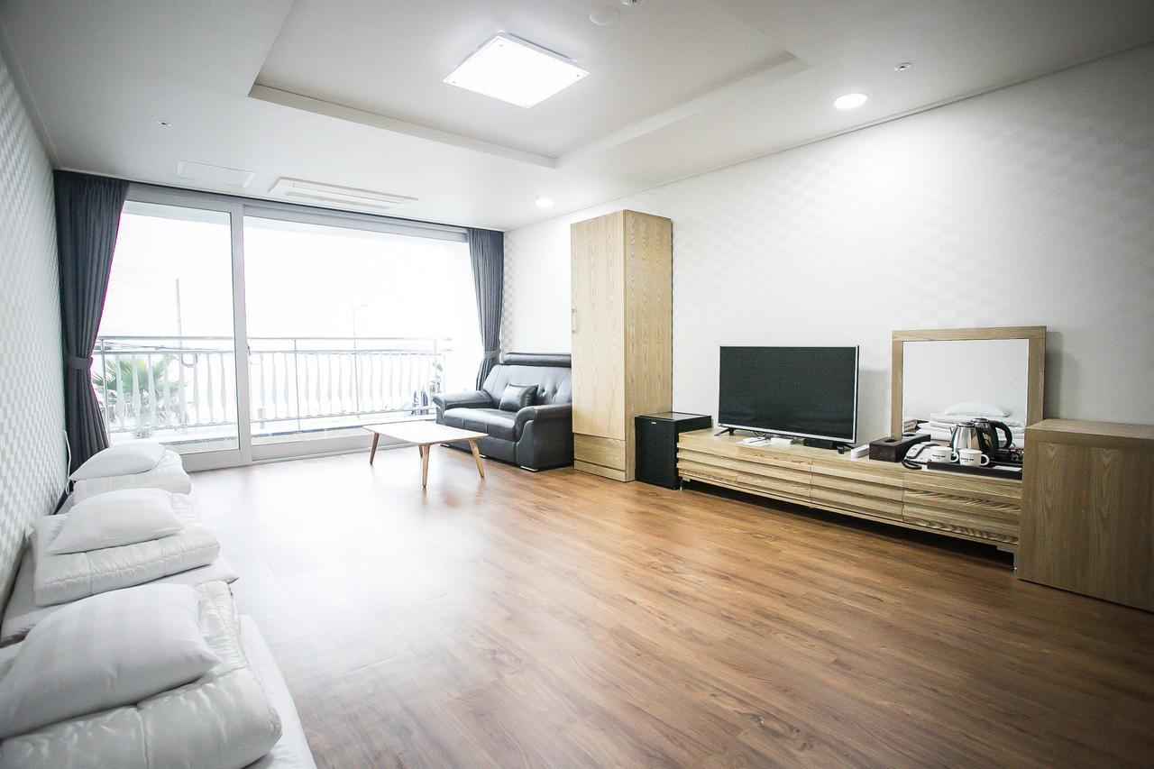 Breeze Bay Hotel Seogwipo Dış mekan fotoğraf