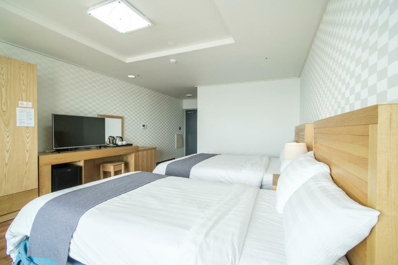 Breeze Bay Hotel Seogwipo Dış mekan fotoğraf