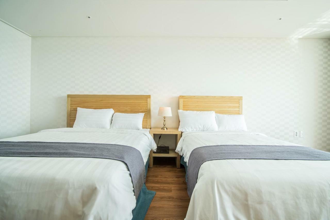 Breeze Bay Hotel Seogwipo Dış mekan fotoğraf