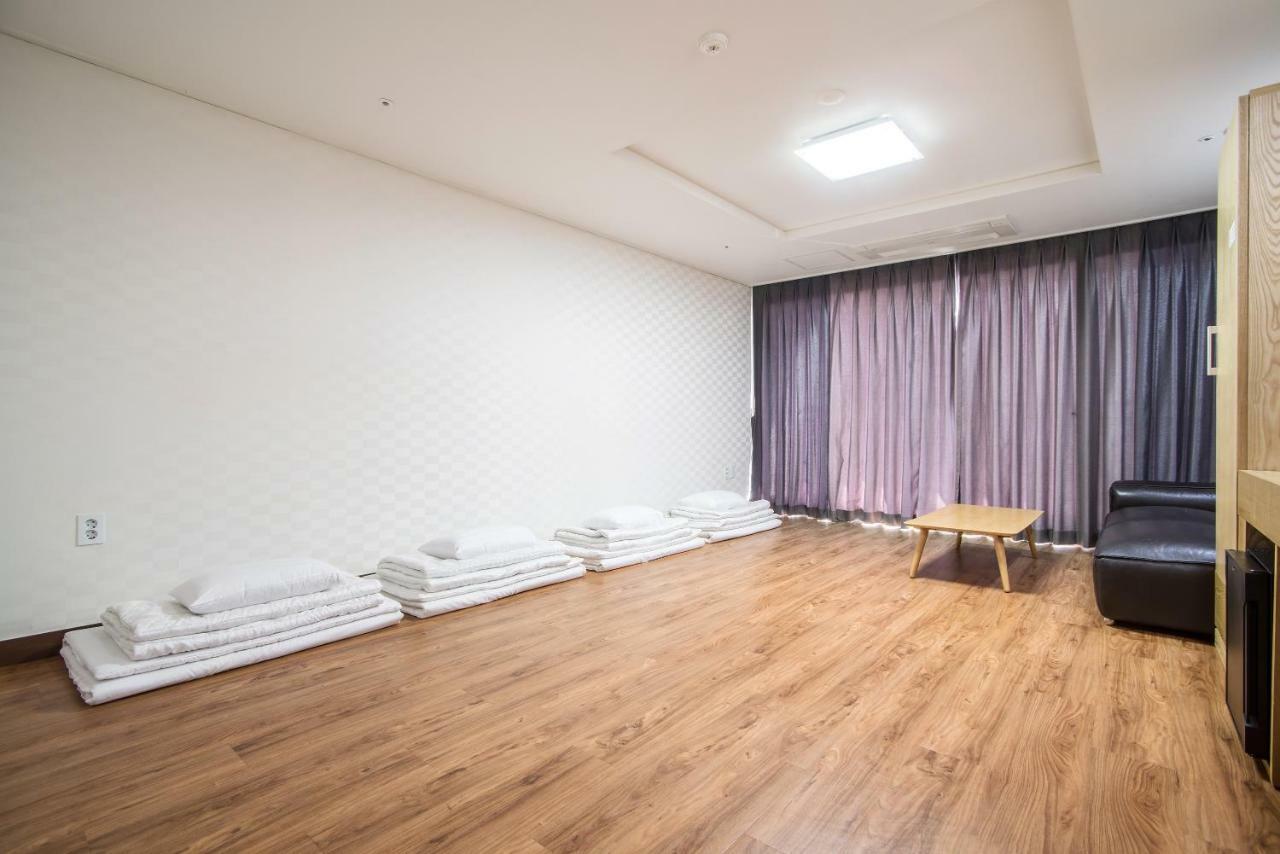 Breeze Bay Hotel Seogwipo Dış mekan fotoğraf